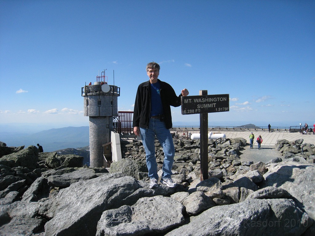 Mt Washington NH 2010 0550.jpg - Mt Washington NH. On May 23 2010 drove the road to the summit. Looked at the views, took some pictures, and drove back down.